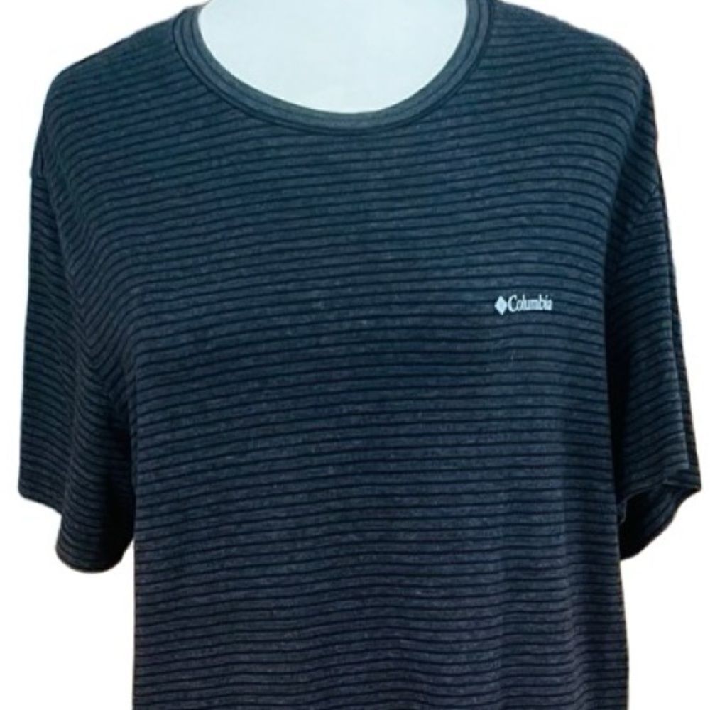 Columbia gray/black stripe crew neck tee, cotton, polyester, spandex blend sz M - Picture 2 of 6